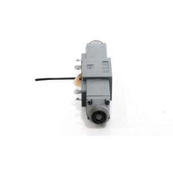 Hydraulic directional control valve  Used